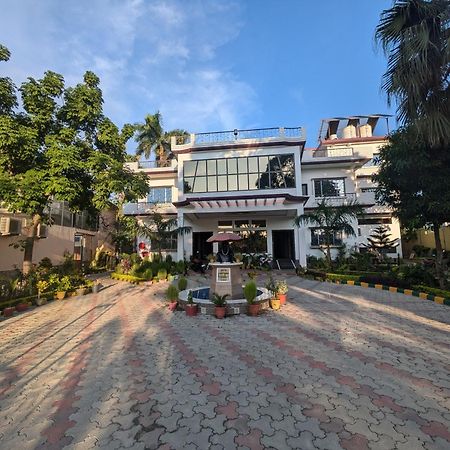 Kishori Vatika Hotel Ramnagar  Ngoại thất bức ảnh