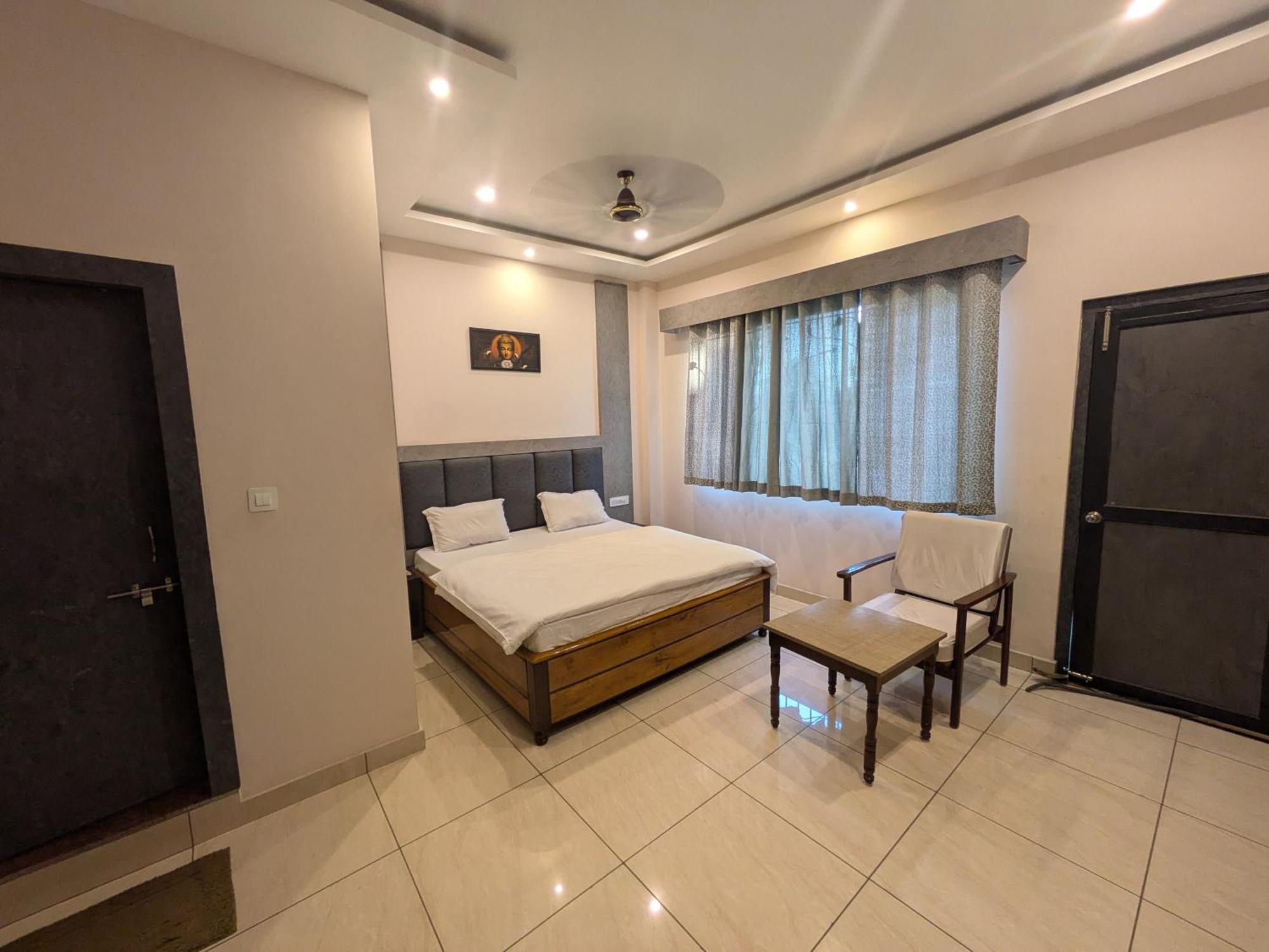 Kishori Vatika Hotel Ramnagar  Ngoại thất bức ảnh